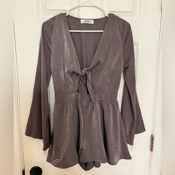 Long Sleeve Romper - Picture 1 of 4